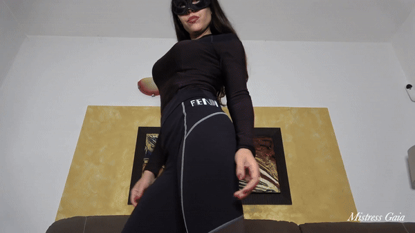 MISTRESS GAIA – LA MERDA DELLA CAVALLERIZZA – HD