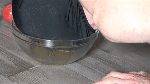 MISTRESS GAIA - PISS AND ENEMA FOR MY PERSONAL SLAVE